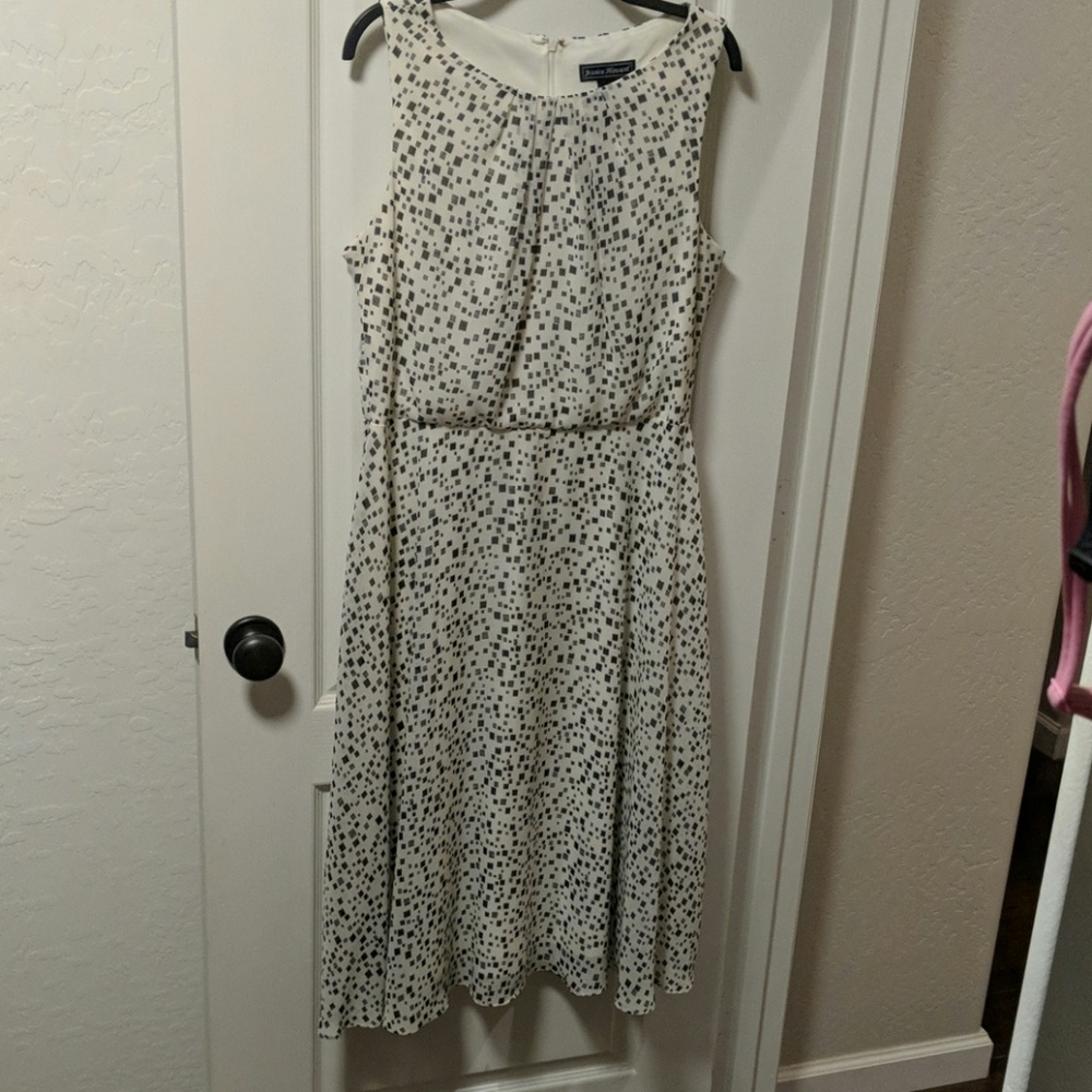 Mid knee dress